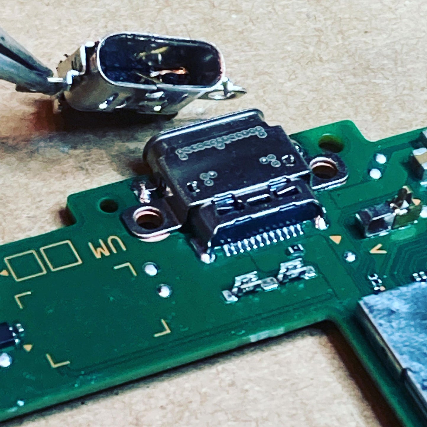 Nintendo Switch Charging Port Replacement - Mail-In Service